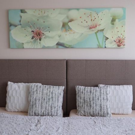 Villa Relax Komfortlak Gardony Ngoại thất bức ảnh